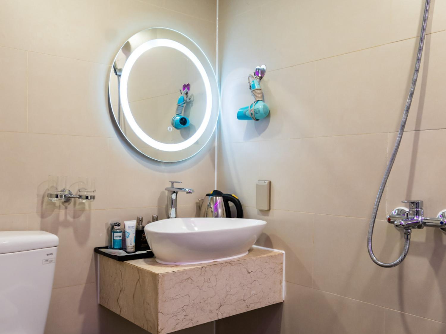 Cupid Hotel Хошимин Екстериор снимка